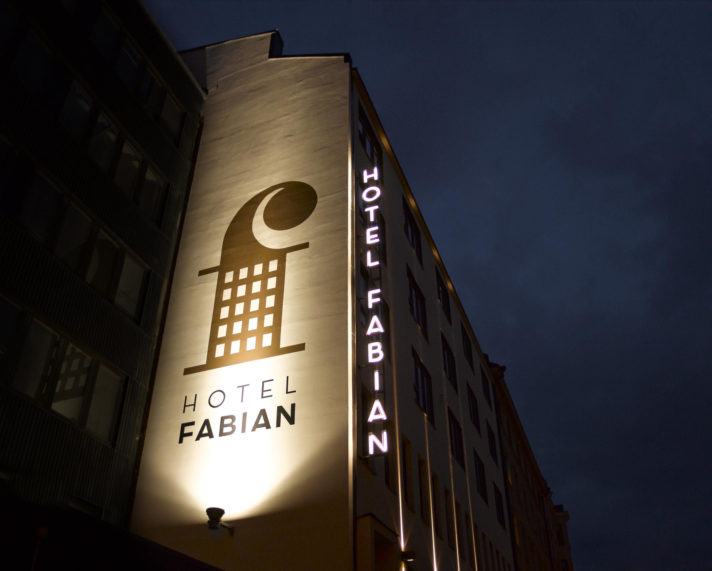 Fabian 4*